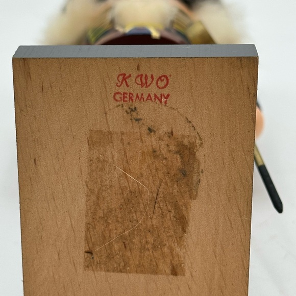 KWO British Hussar Nutcracker - Picture 6 of 16